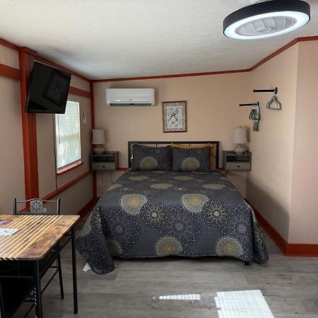 Nature Coast Inn & Cottages Inglis 외부 사진